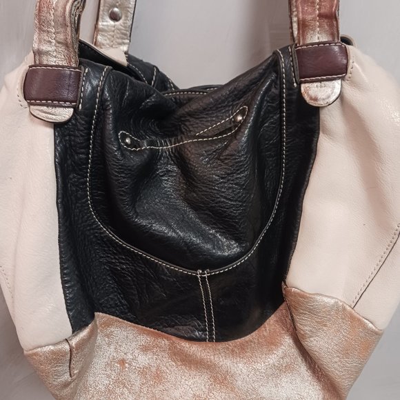 B.Makowski Classic Distressed Hobo - Picture 8 of 11